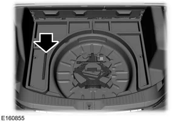 Gdzie dokładnie jest koło zapasowe w Fordzie Kuga? Sprawdź i uniknij problemów!