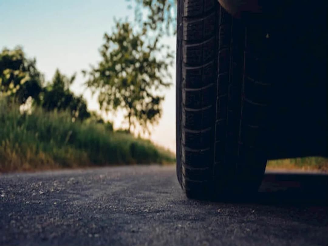 Jakie opony wybrać do felgi 16? Sprawdź idealne rozmiary i więcej
