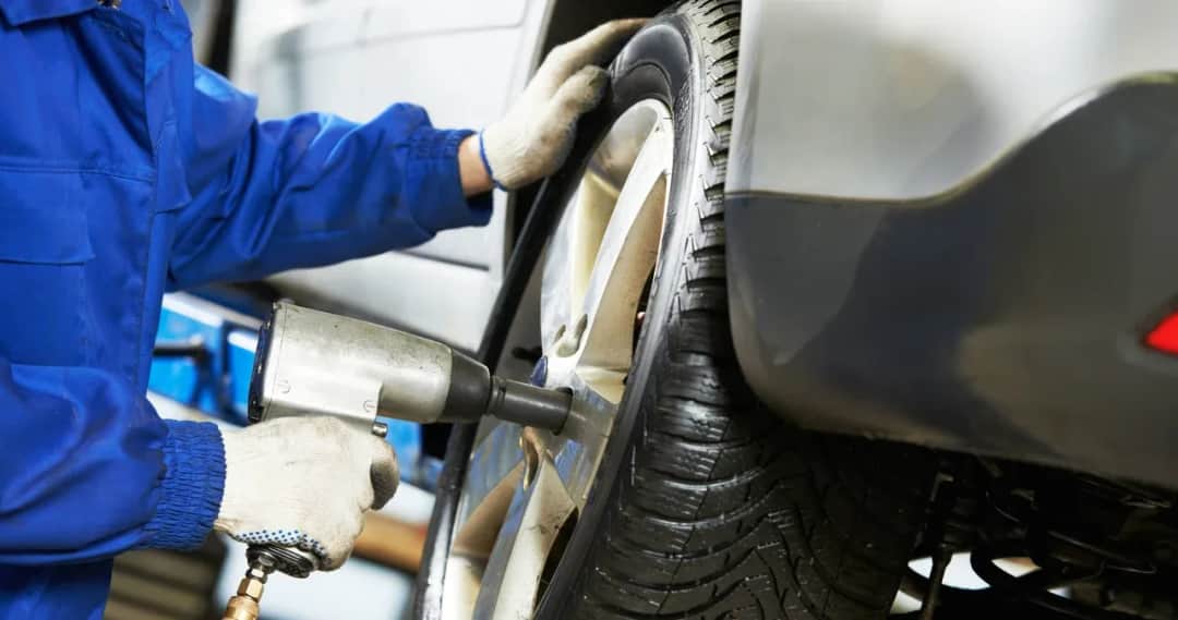 Ile kosztuje naprawa opony w wulkanizacji? Sprawdź ceny i usługi