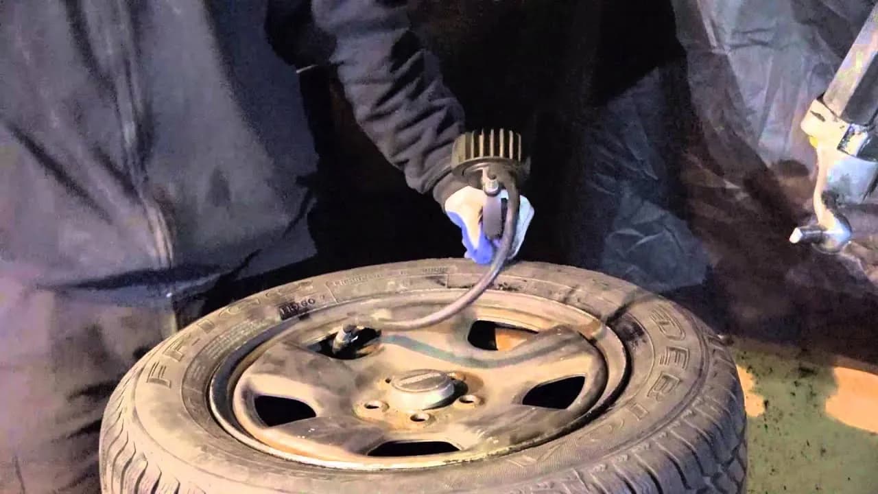 Wulkanizacja opon co to? Poznaj korzyści i proces naprawy opon