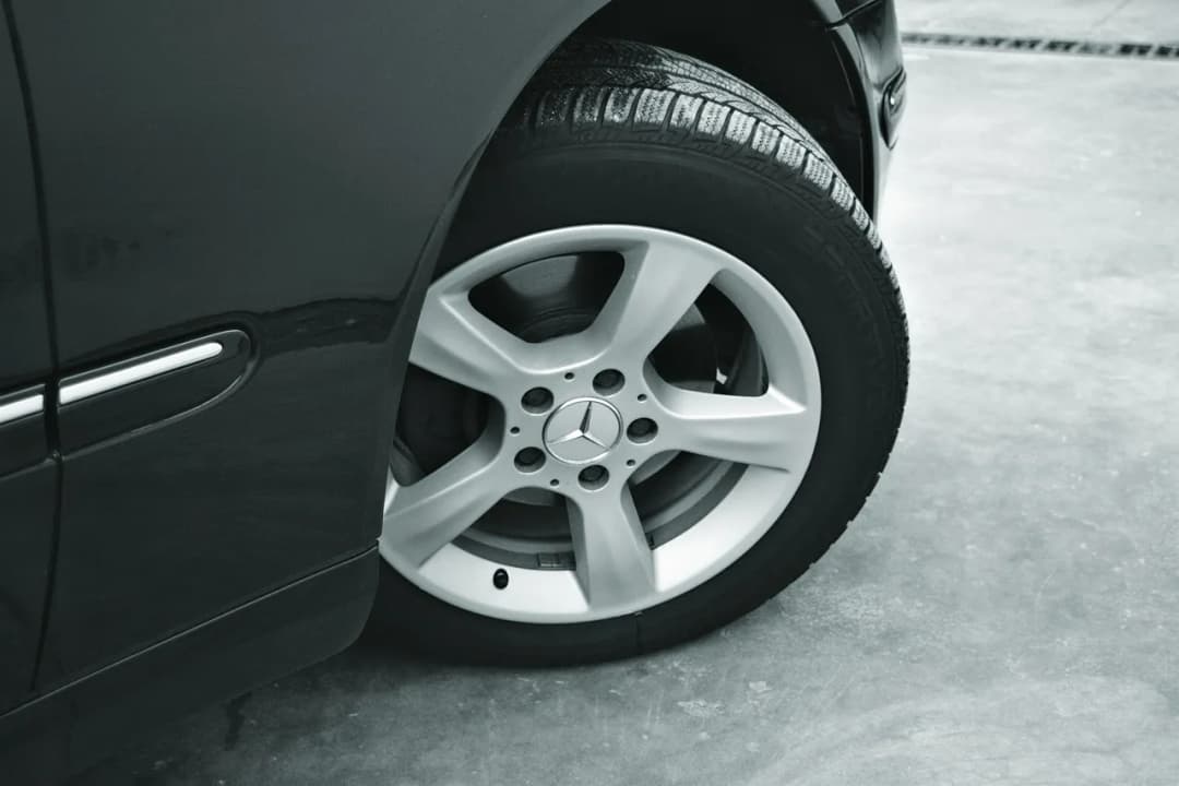Jakie śruby do felg aluminiowych Opel Astra G? Sprawdź istotne informacje